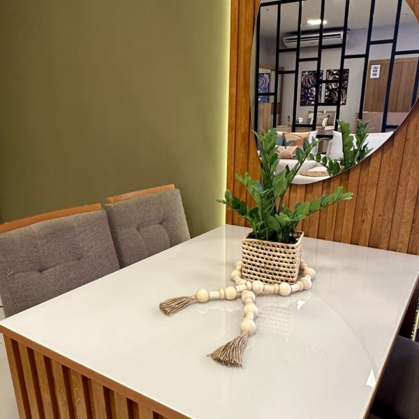 *Mesa com painel ripado Colonia C/Espelho + 4 Cadeiras - Cadeira porto Marrom Acinzentado