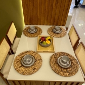 *Mesa com painel ripado Colonia S/Espelho + 4 Cadeiras - Cadeira Armani tela